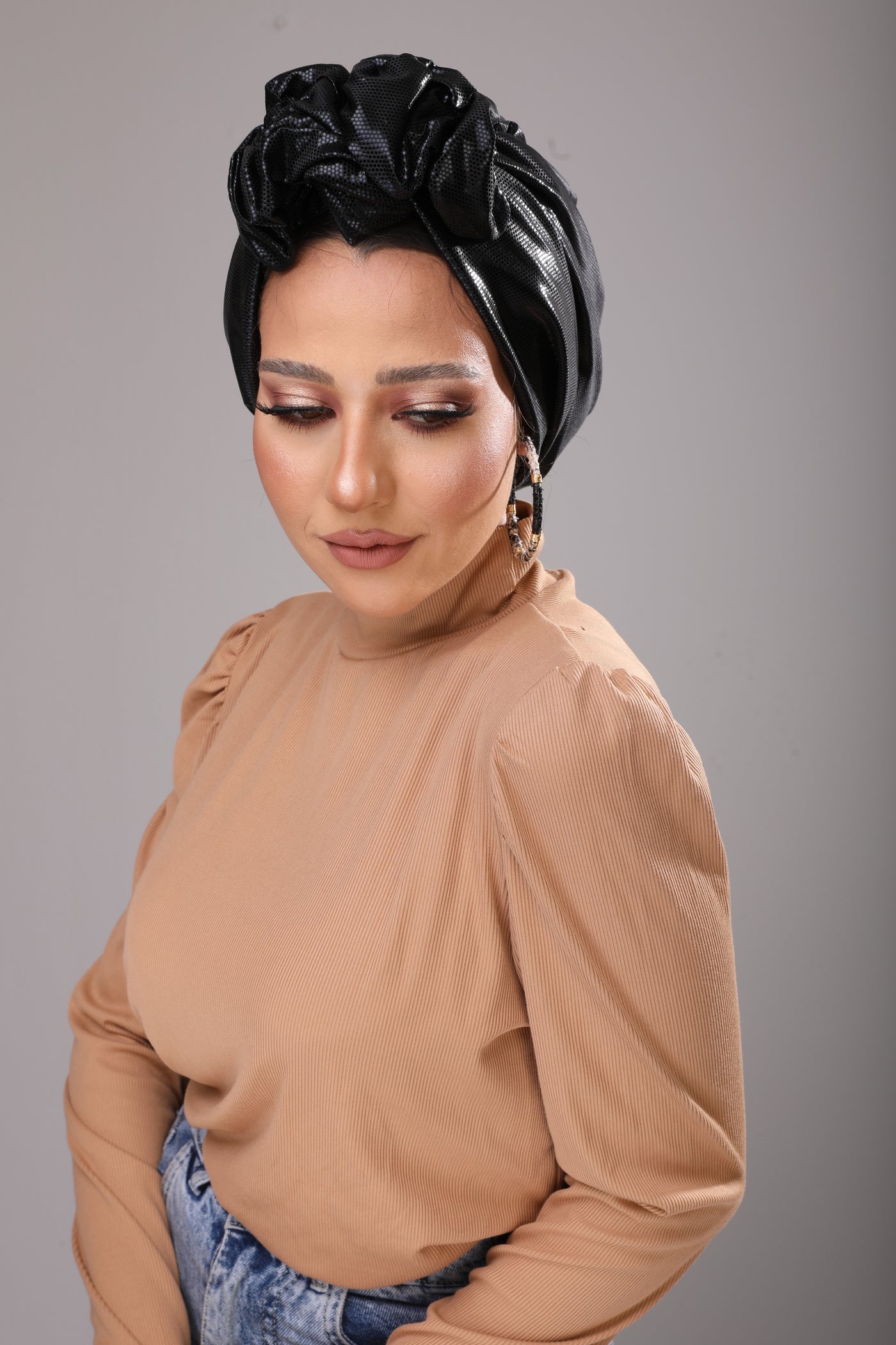 Leather Wire Turban